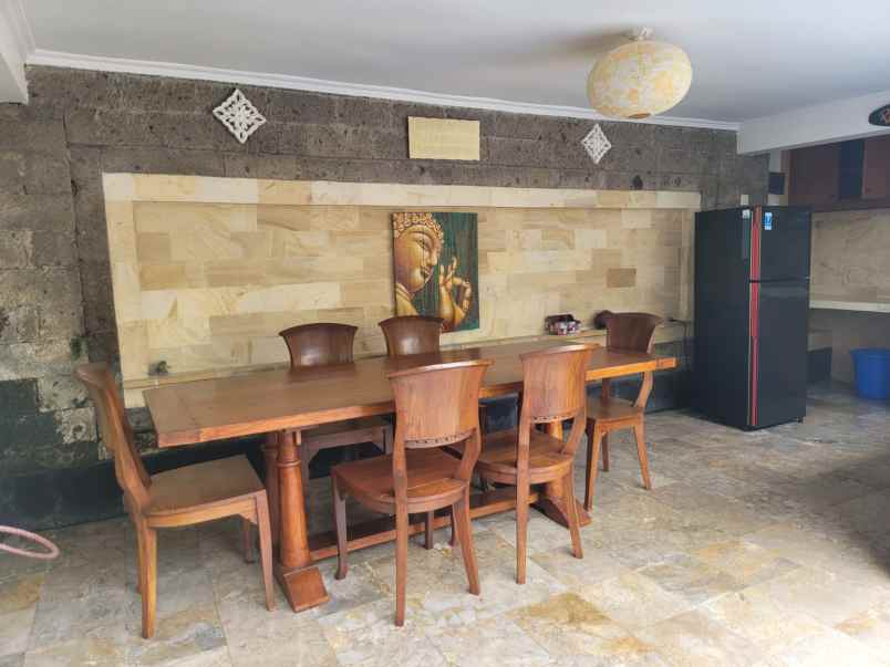 dijual villa jalan ungasan kuta badung bali