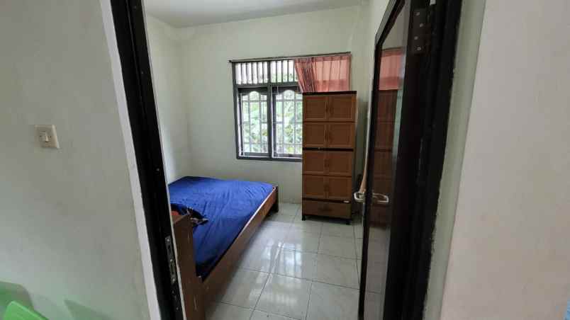 dijual villa jl tarumanegara no 42