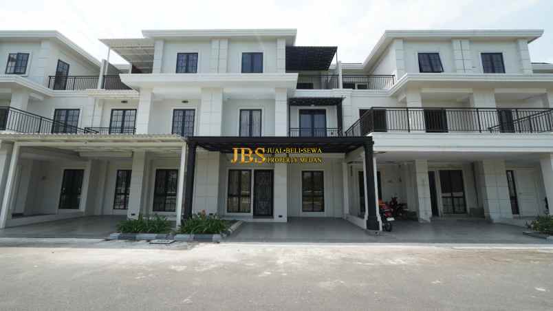 dijual villa komplek jewel park jalan