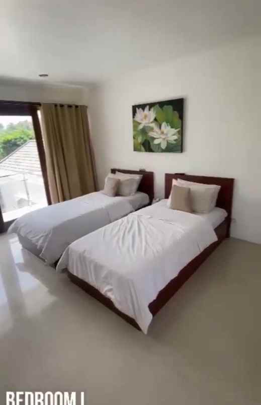 dijual villa lantai 2 lokasi nyanyi tabanan