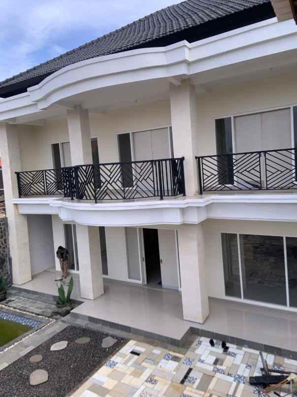 dijual villa mewah di jl teuku umar denpasar