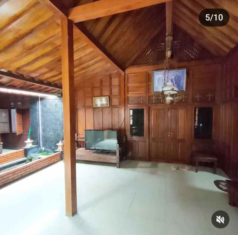 dijual villa pandanaran kaliurang km 12 5