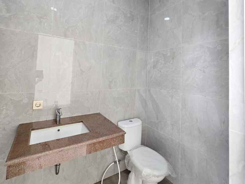 dijual villa sentosa park sunggal