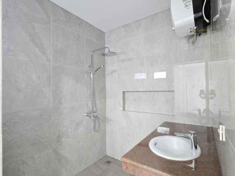 dijual villa sentosa park sunggal