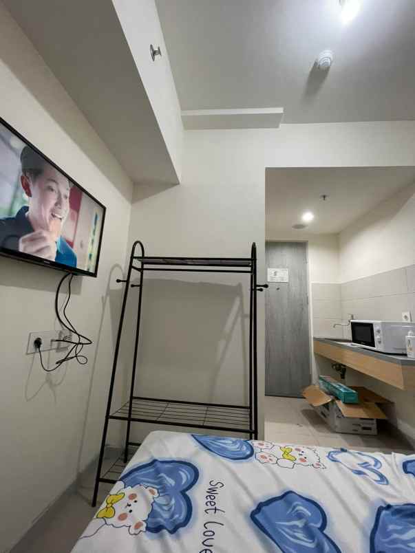 disewakan apartemen osaka riverview pik2