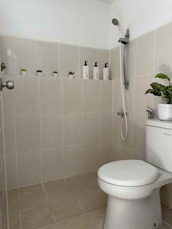 disewakan apartemen pakuwon city