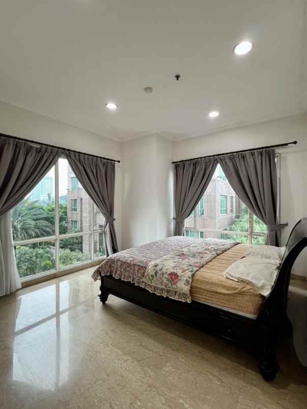 disewakan apartemen senayan