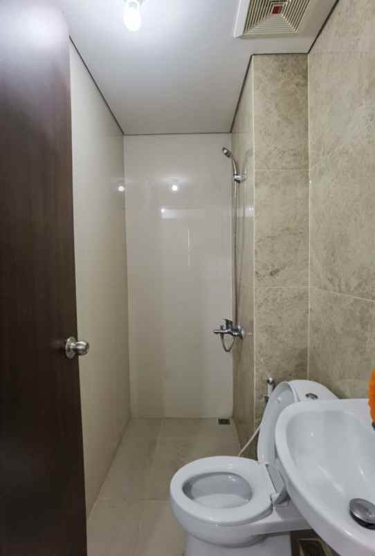disewakan apartemen transpark cibubur tower aurora