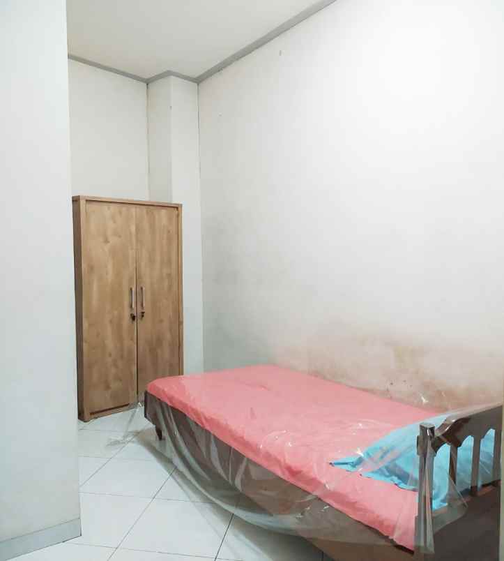 disewakan kost jl h soleh 1a no 25 rt 11