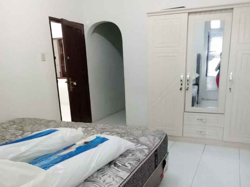 disewakan rumah 1 tingkat komplek cemara asri