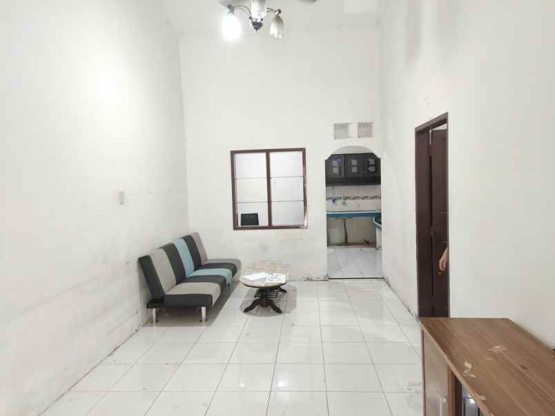 disewakan rumah 1 tingkat komplek cemara asri