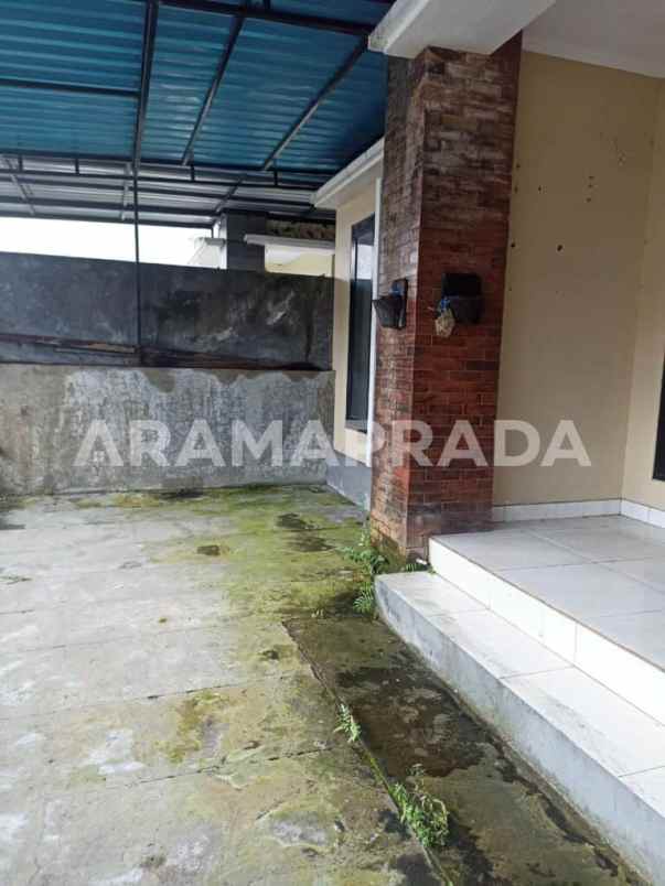 disewakan rumah 2 lantai nangka utara denpasar utara