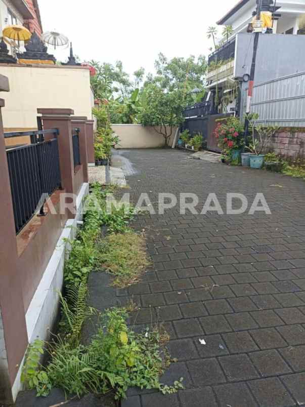 disewakan rumah 2 lantai nangka utara denpasar utara