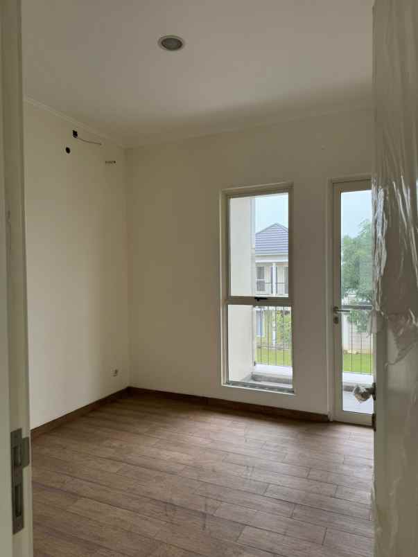 disewakan rumah cluster giri suvarna