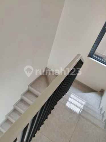 disewakan rumah cluster kelimutu asya jgc