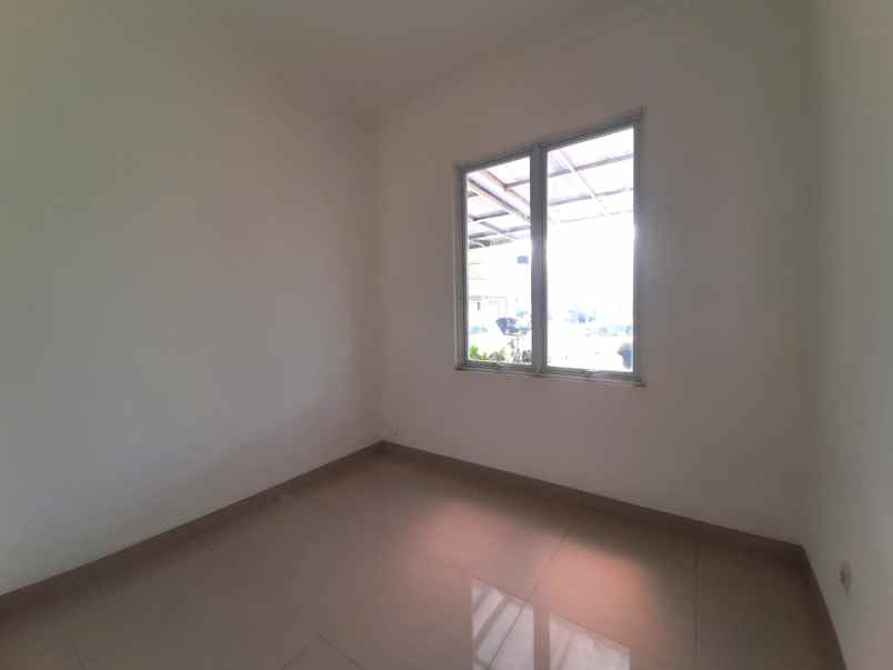 disewakan rumah cluster thames jgc