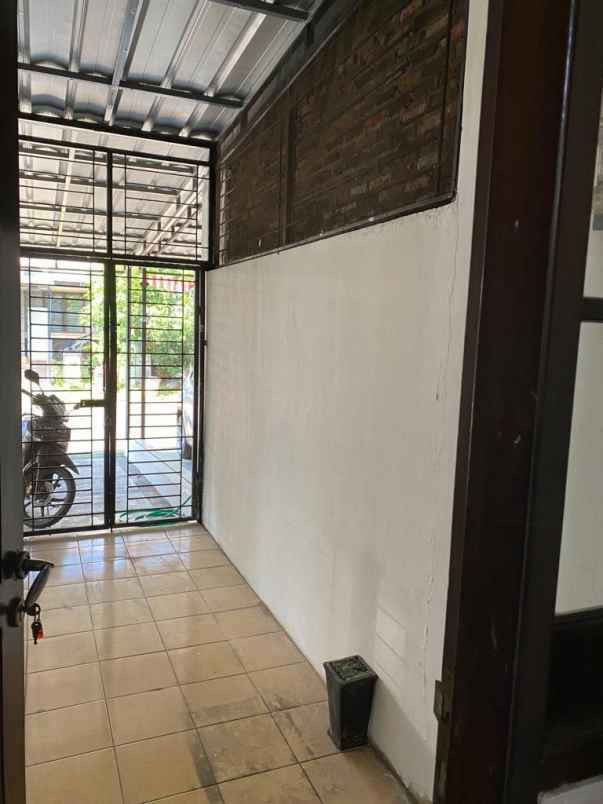 disewakan rumah delatinos bsd city tangsel