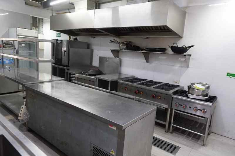 disewakan rumah jl pacar