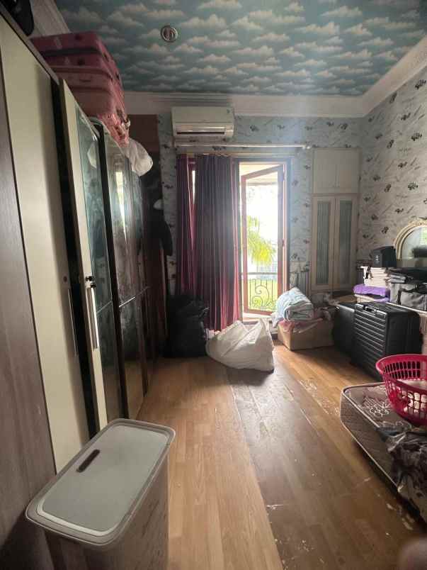 disewakan rumah pakuwon indah surabaya barat