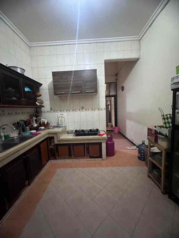 disewakan rumah pakuwon indah surabaya barat