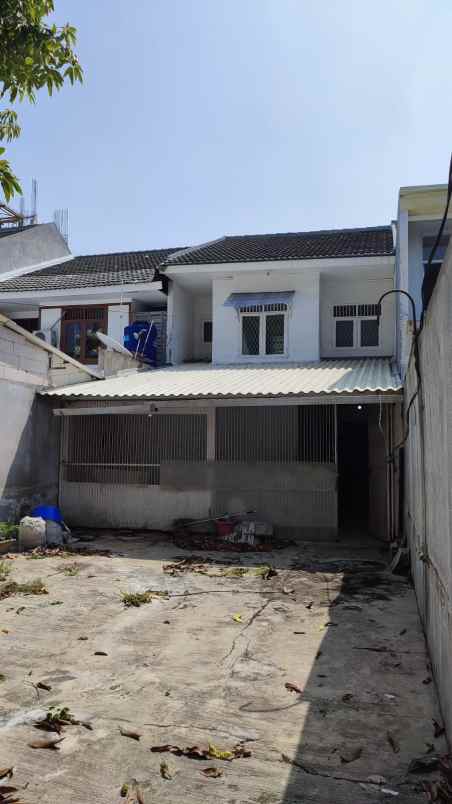 Disewakan Rumah Kelapa Gading Unit Bagus Standart Kosongan 2 Lantai