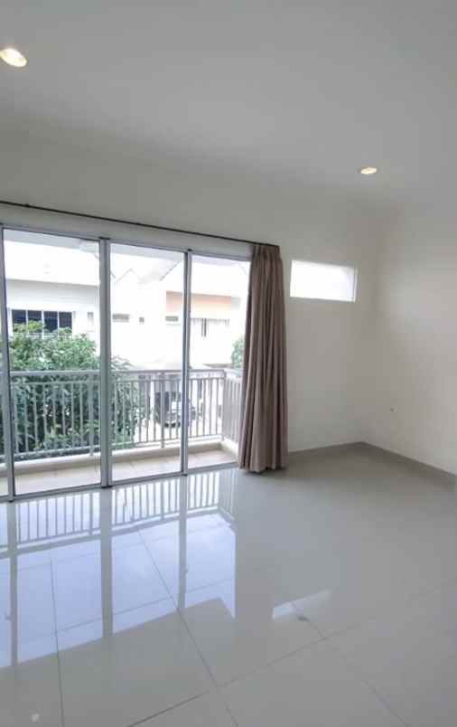 disewakan rumah summarecon