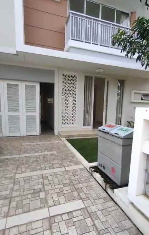 disewakan rumah summarecon