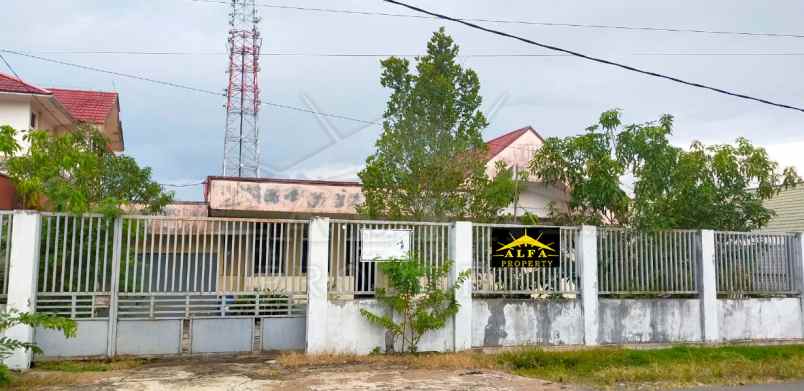 disewakan tanah plus rumah jalan natuna kota pontianak