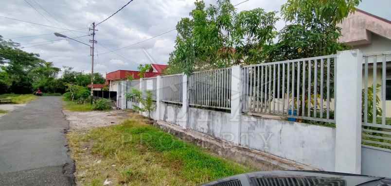 disewakan tanah plus rumah jalan natuna kota pontianak