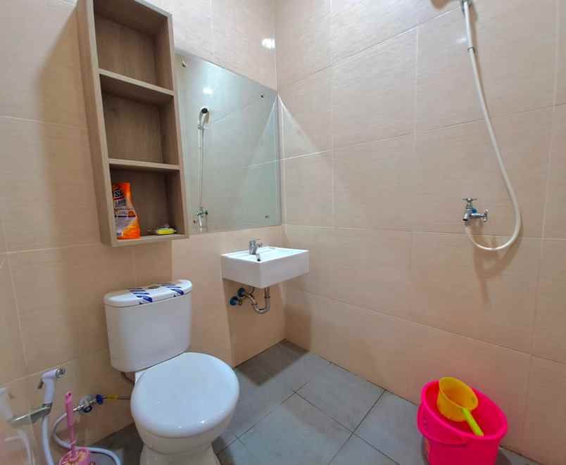 dp 5 jt langsung akad rumah di pamulang tipe mezzanine