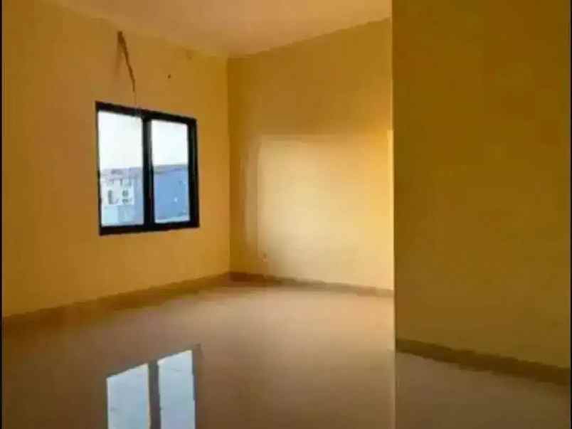 gas rumah 2 lantai baru pondok gede shm imb lengkap