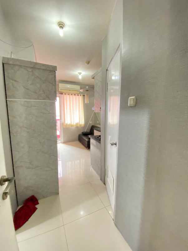 jual apartemen 2 kamar furnish di green pramuka city