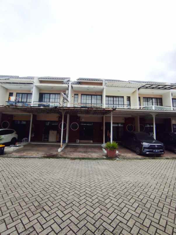 jual bu rumah green lake city