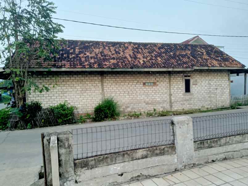 jual butuh rumah kampung di karawang