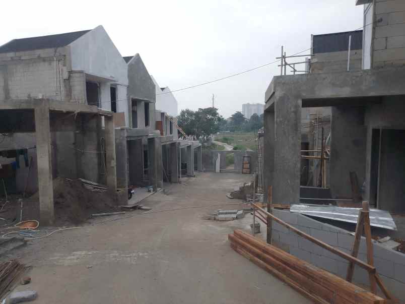 jual rumah 2 lantai termurah sejakarta timur