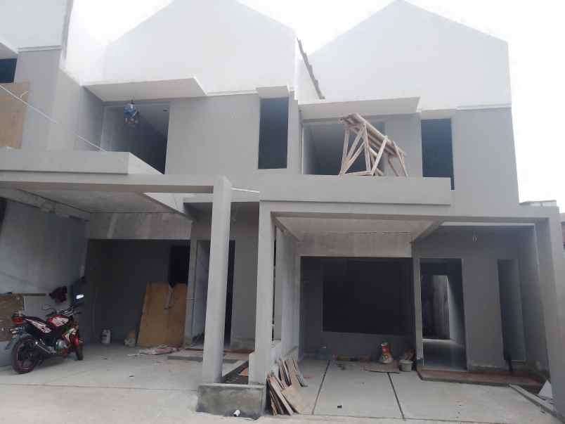 jual rumah 2 lantai termurah sejakarta timur