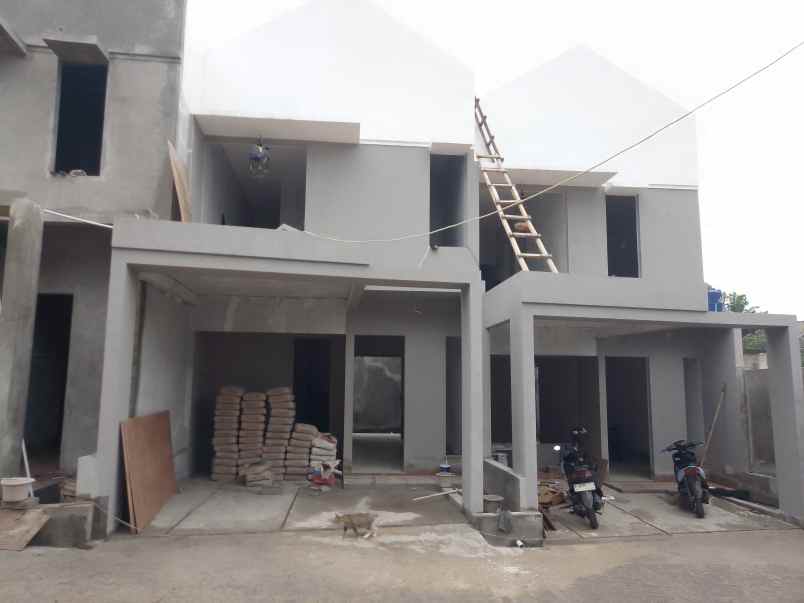 jual rumah 2 lantai termurah sejakarta timur