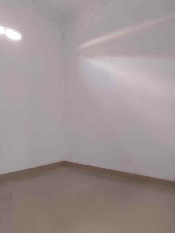 jual rumah baru harga cash tanah luas strategis