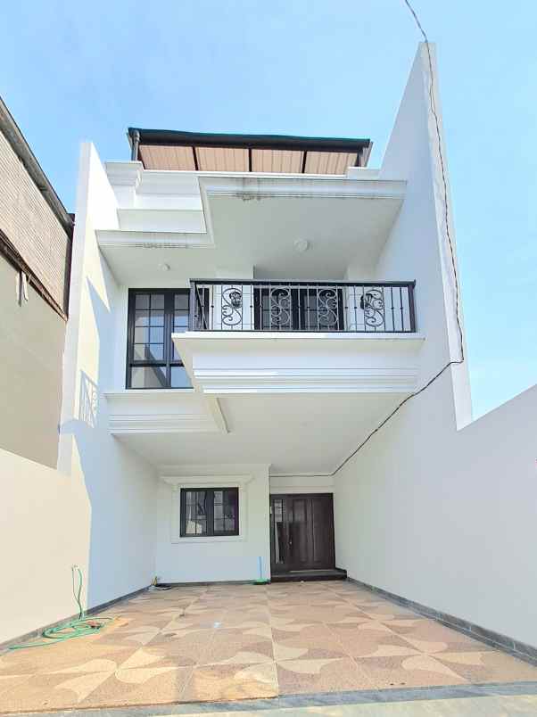 jual rumah baru siap huni di komplek dki jagakarsa