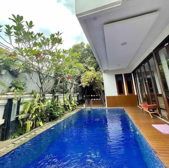 jual rumah mewah di perum gallery bintaro