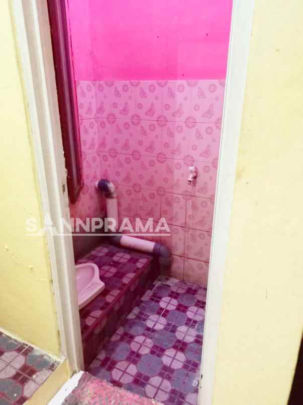 jual rumah second dalam perumahan