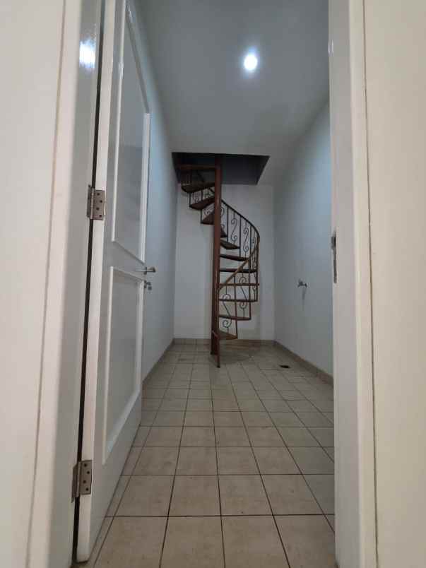 jual rumah siap huni kota wisata cibubur