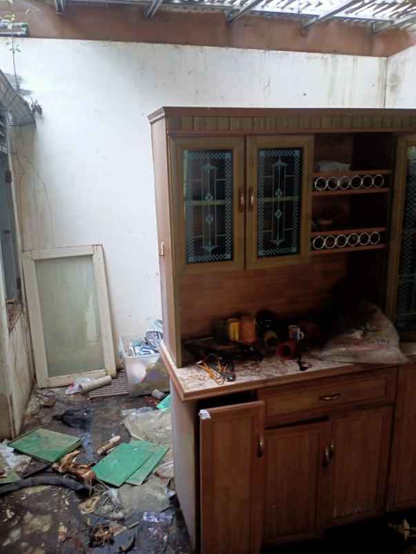 jual rumah tua harus renov di kavling dki