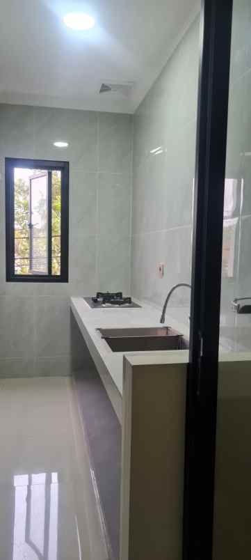 kost baru eksklusif nyaman strategis di cempaka putih