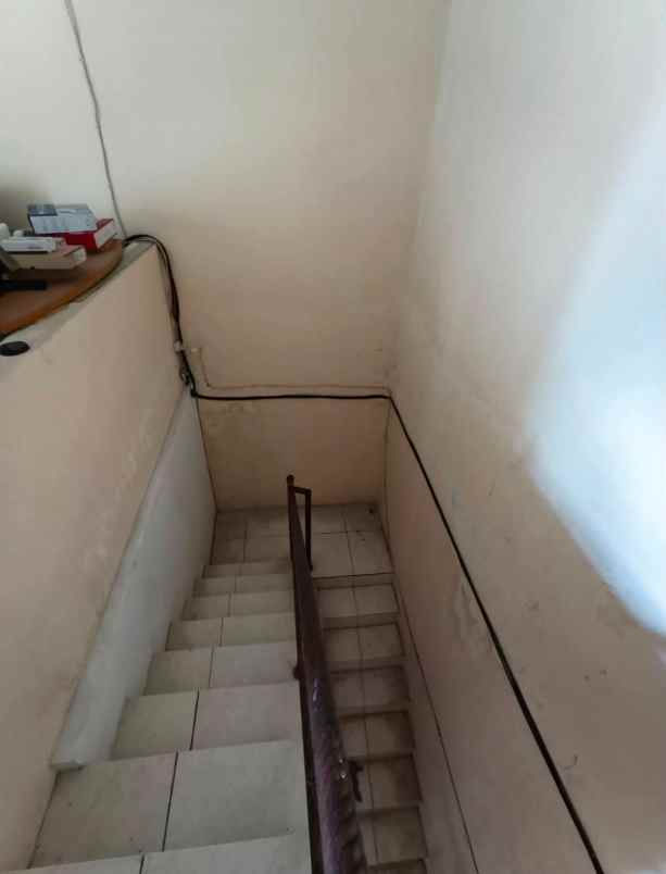 ruko 2 lantai pusat keramaian tembalang dekat kampus
