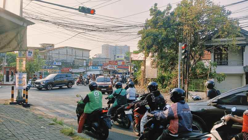 ruko 2 lantai pusat keramaian tembalang dekat kampus