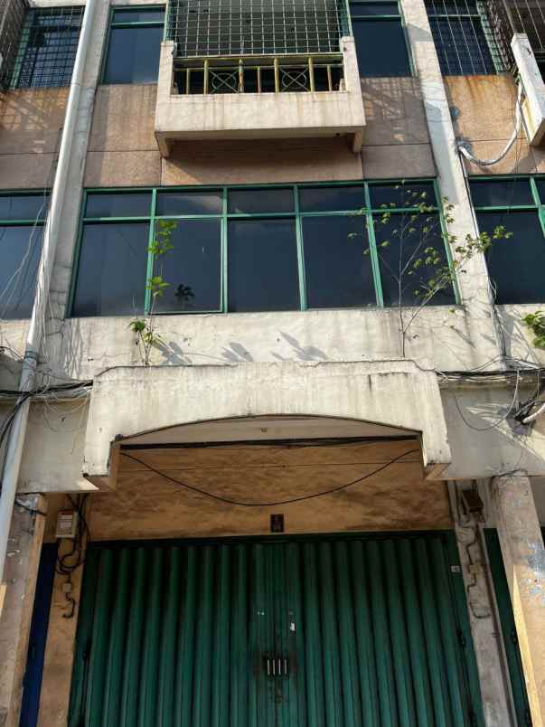 ruko pengampon square blok e hadap selat n