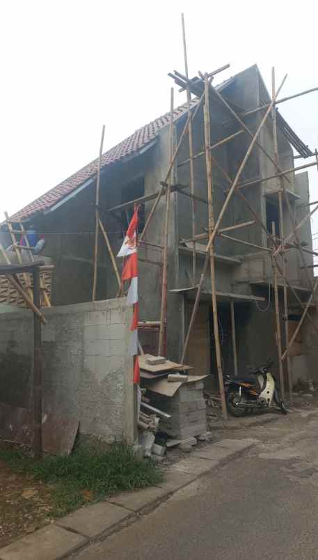 rumah 2 lantai di pancoran mas depok 600 jt