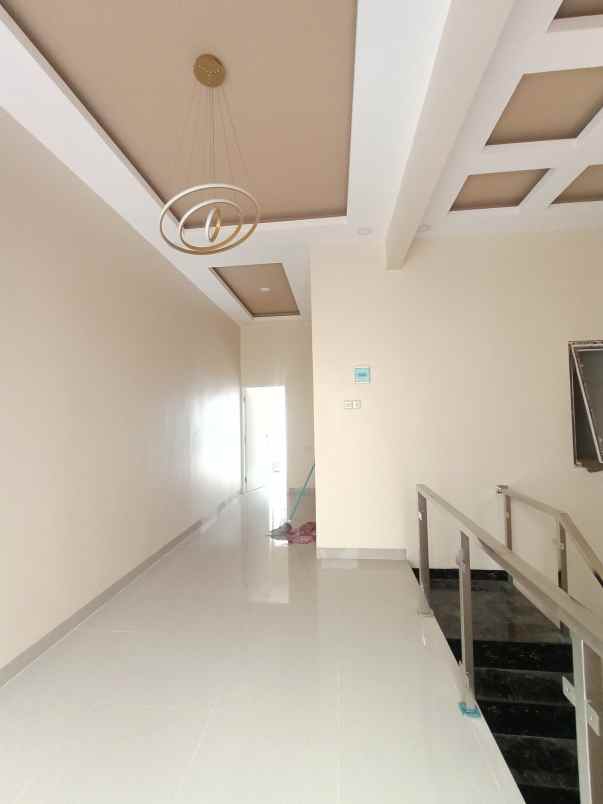 rumah 2 lantai minimalis harga nego di harapan indah