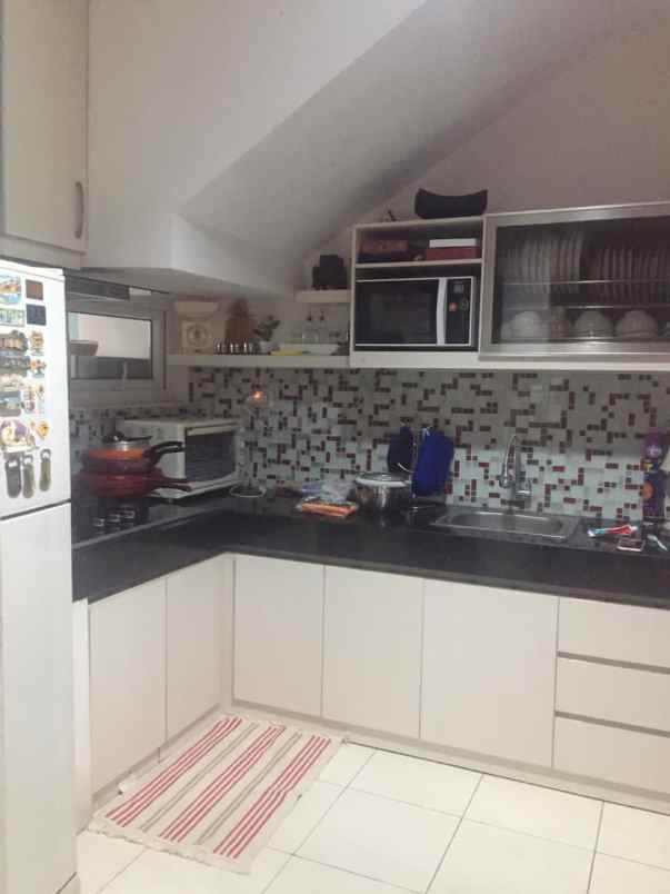 rumah 2 lantai siap huni lokasi springhills malang